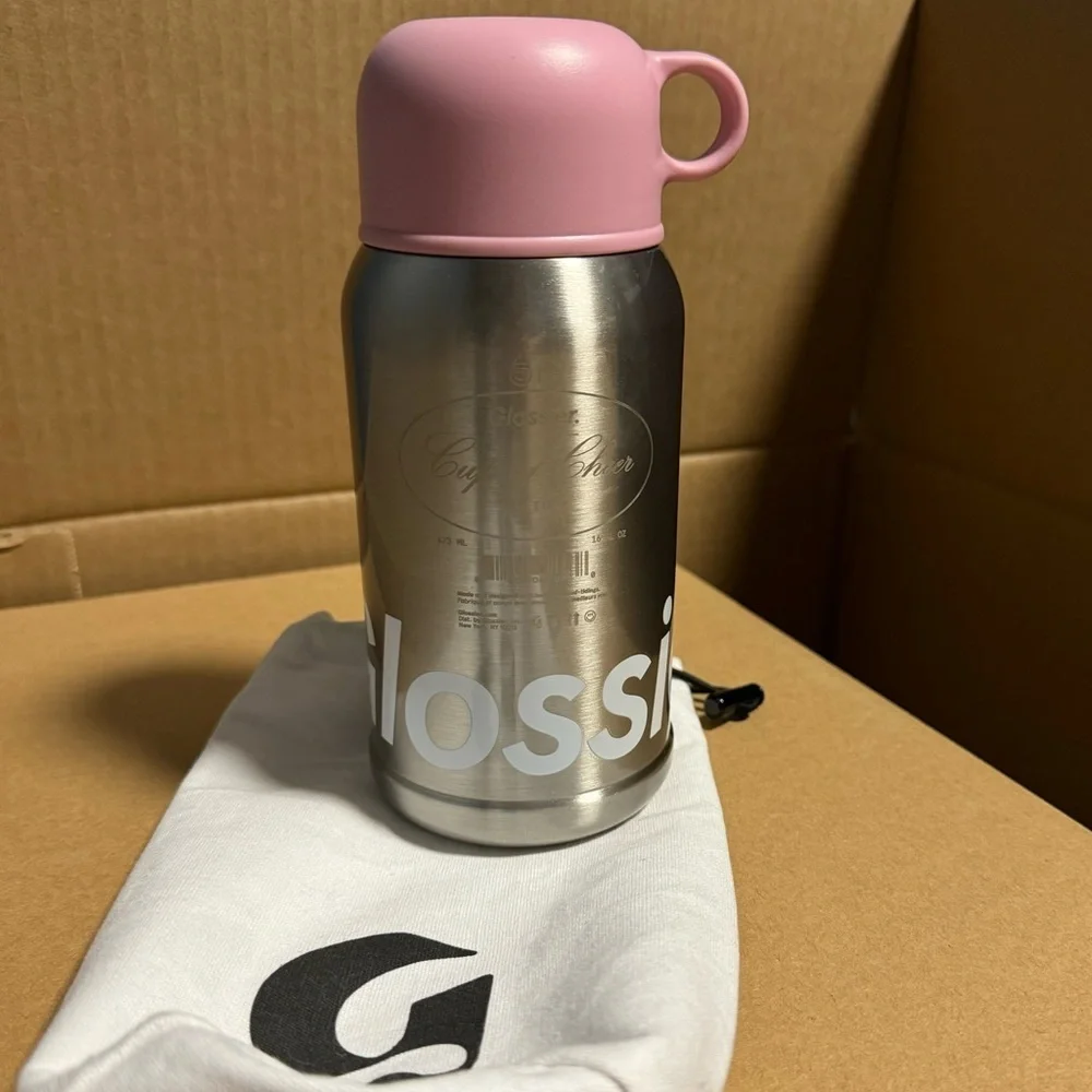 Glossier Tumbler Limited Edition Holiday NWT - Picture 4 of 7